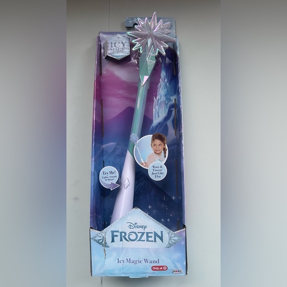 Disney's Frozen Elsa Inspired Icy Magic Wand Toy with Music and Lights - Picture 7 of 8